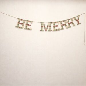 Plaid 'Be Merry' Holiday Banner